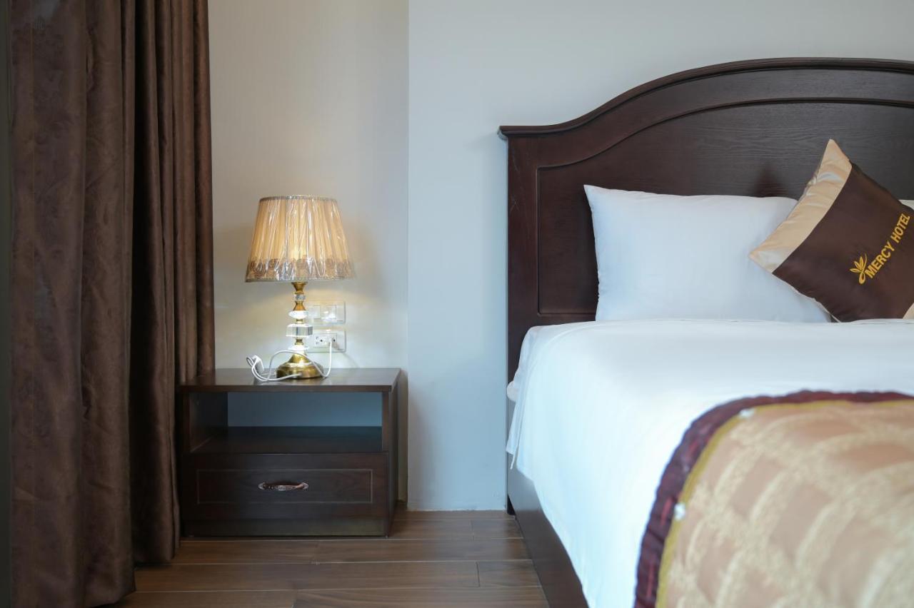 Mercy Hotel Ханой Екстериор снимка