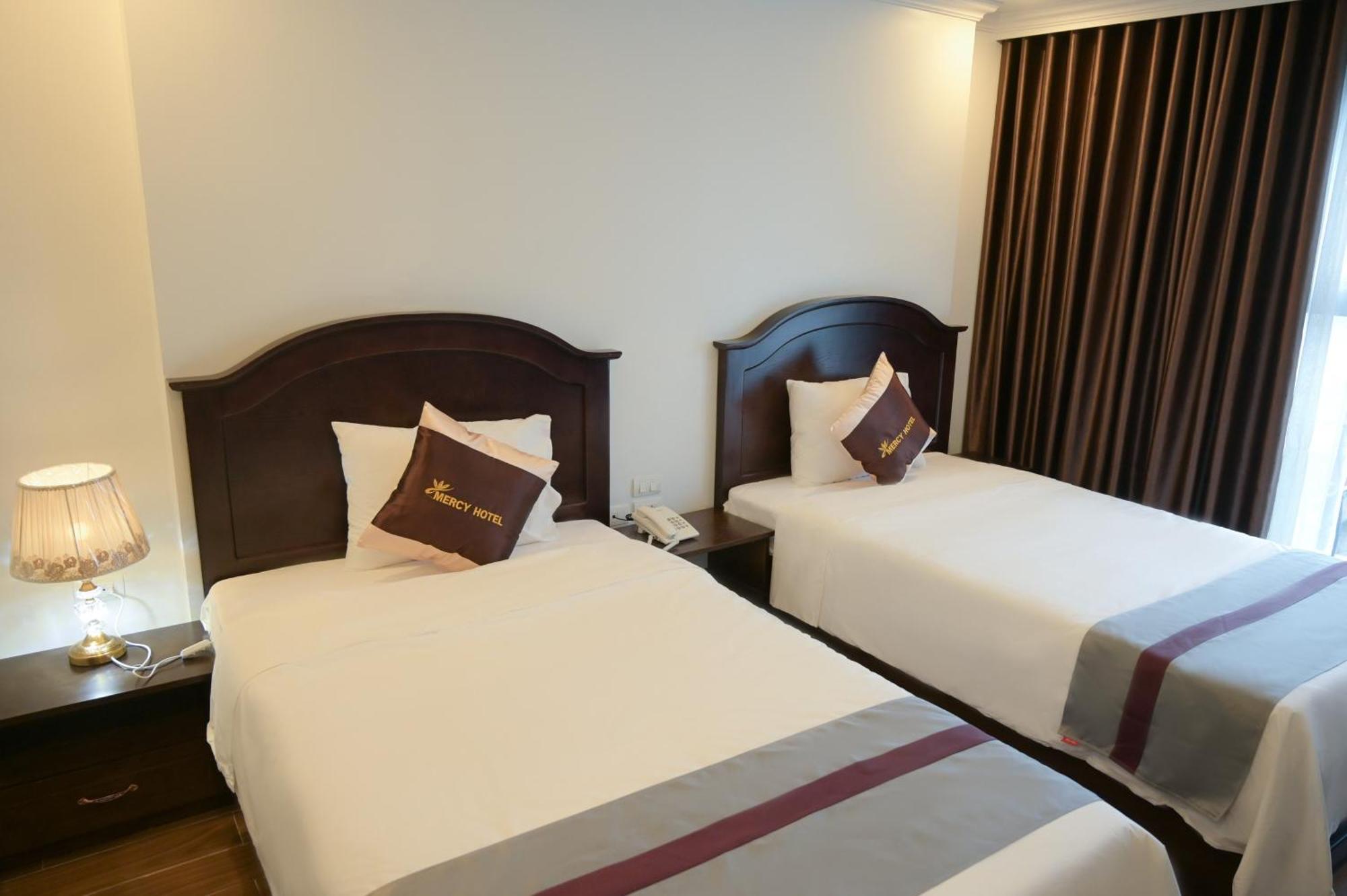 Mercy Hotel Ханой Екстериор снимка
